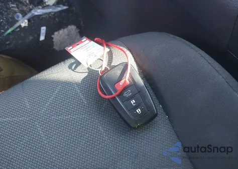 2021 Toyota Rav4 Xle z USA, uszkodzony, nr VIN 2T3W1RFV1MC116860